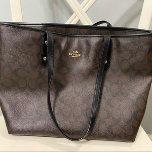 Classic Coach Tote